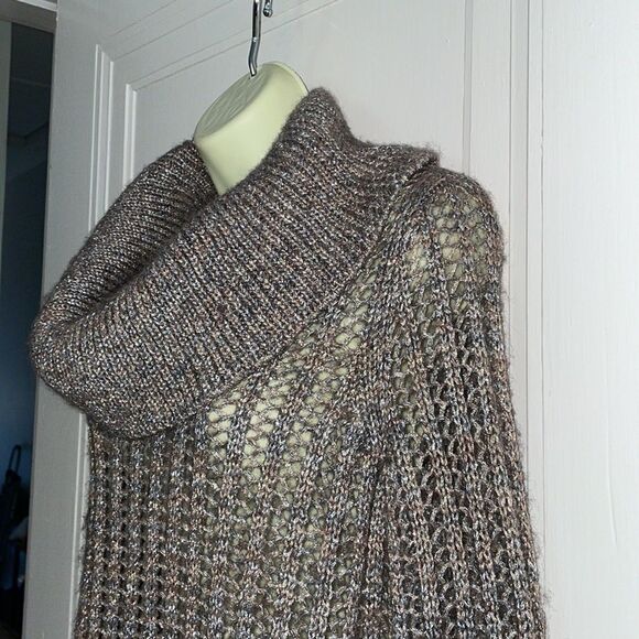 Chico’s gold & silver metallic cowl neck open weave long sleeved sweater - Picture 4 of 10